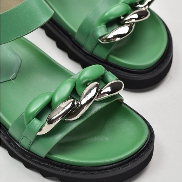 Comfy Sandals - Picture 2 of 5